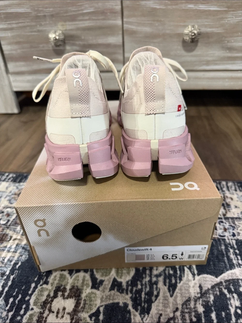 On Cloudswift 4 Pearl/Mauve